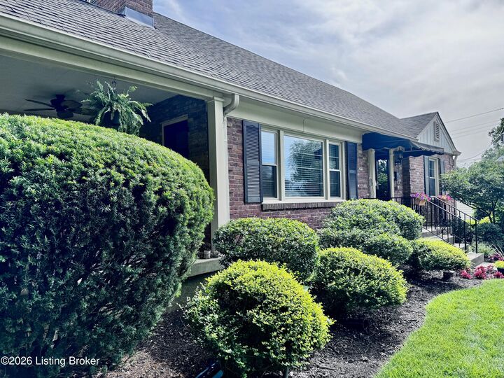 Property Photo:  4435 Blenheim Rd  KY 40207 