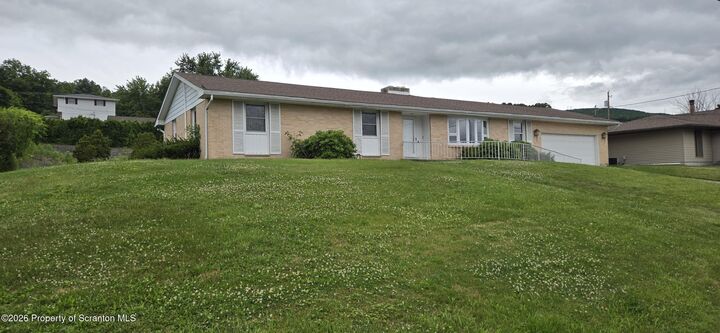 Property Photo:  302 Cor Sunset &Amp Roberts Drive  PA 18519 