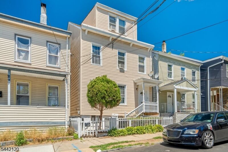 Property Photo: 279 N 4th St NJ 07522