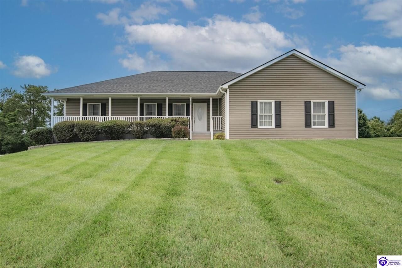 Property Photo:  16 Sarah Court  KY 40162 