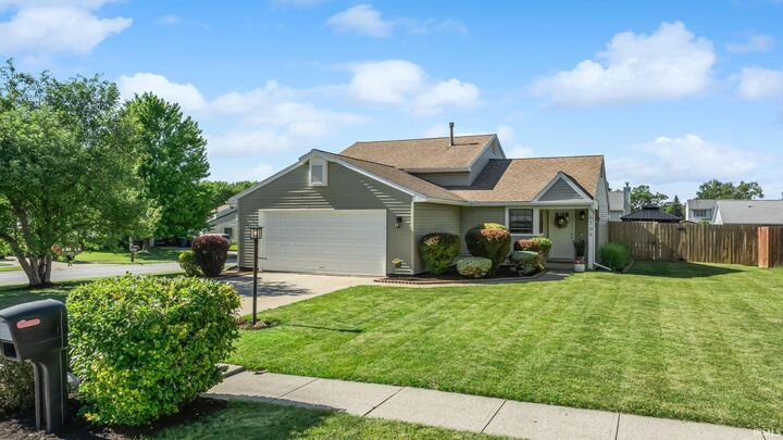 Property Photo:  6709 Goldenrod Place  IN 46835-9782 