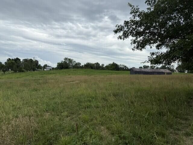 Property Photo: 665 Lillies Ferry Road KY 40391