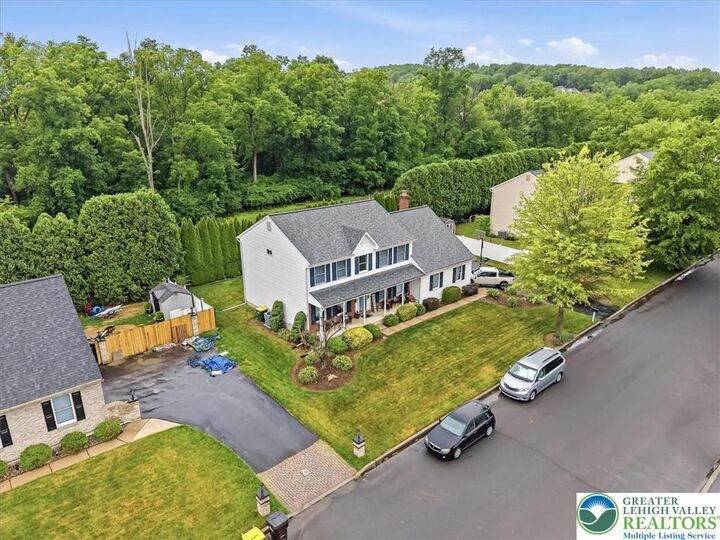Property Photo:  2011 Fieldview Drive  PA 18064 