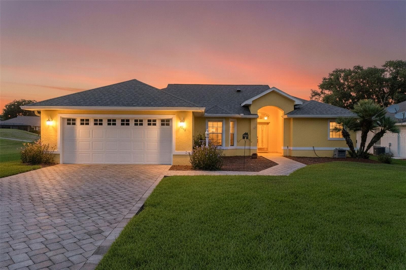 Property Photo:  11719 SE 176th Place Road  FL 34491 