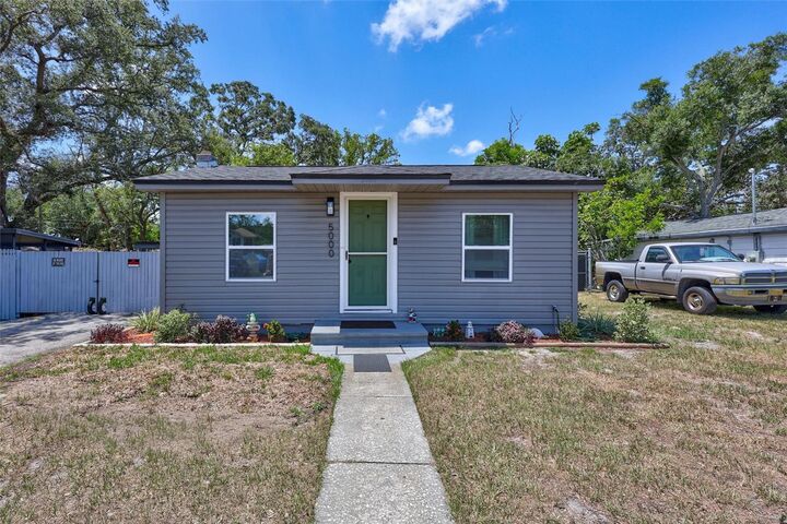 Property Photo:  5000 43rd Avenue N  FL 33709 