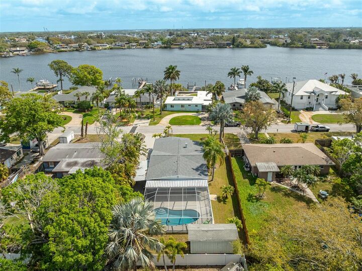 Property Photo:  711 Bayshore Drive  FL 34689 