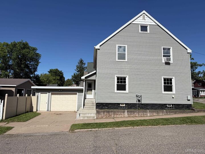 Property Photo: 326 W Ridge Street MI 49849-1934