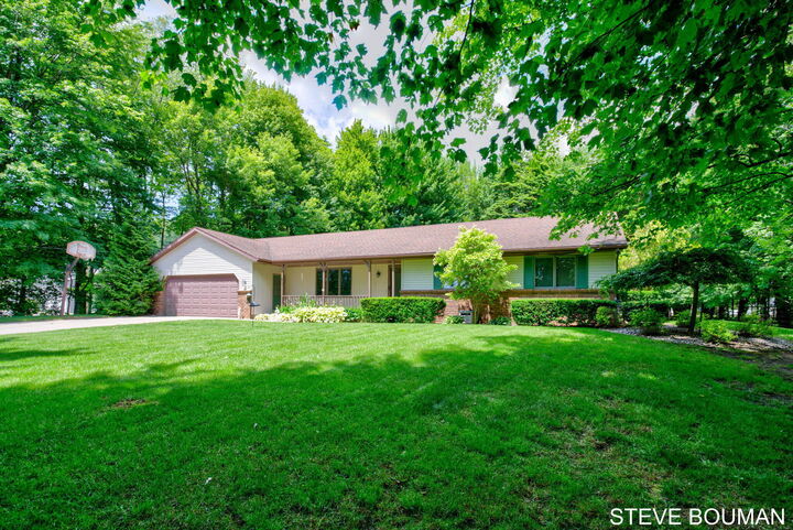 Property Photo: 5915 141st Avenue MI 49423
