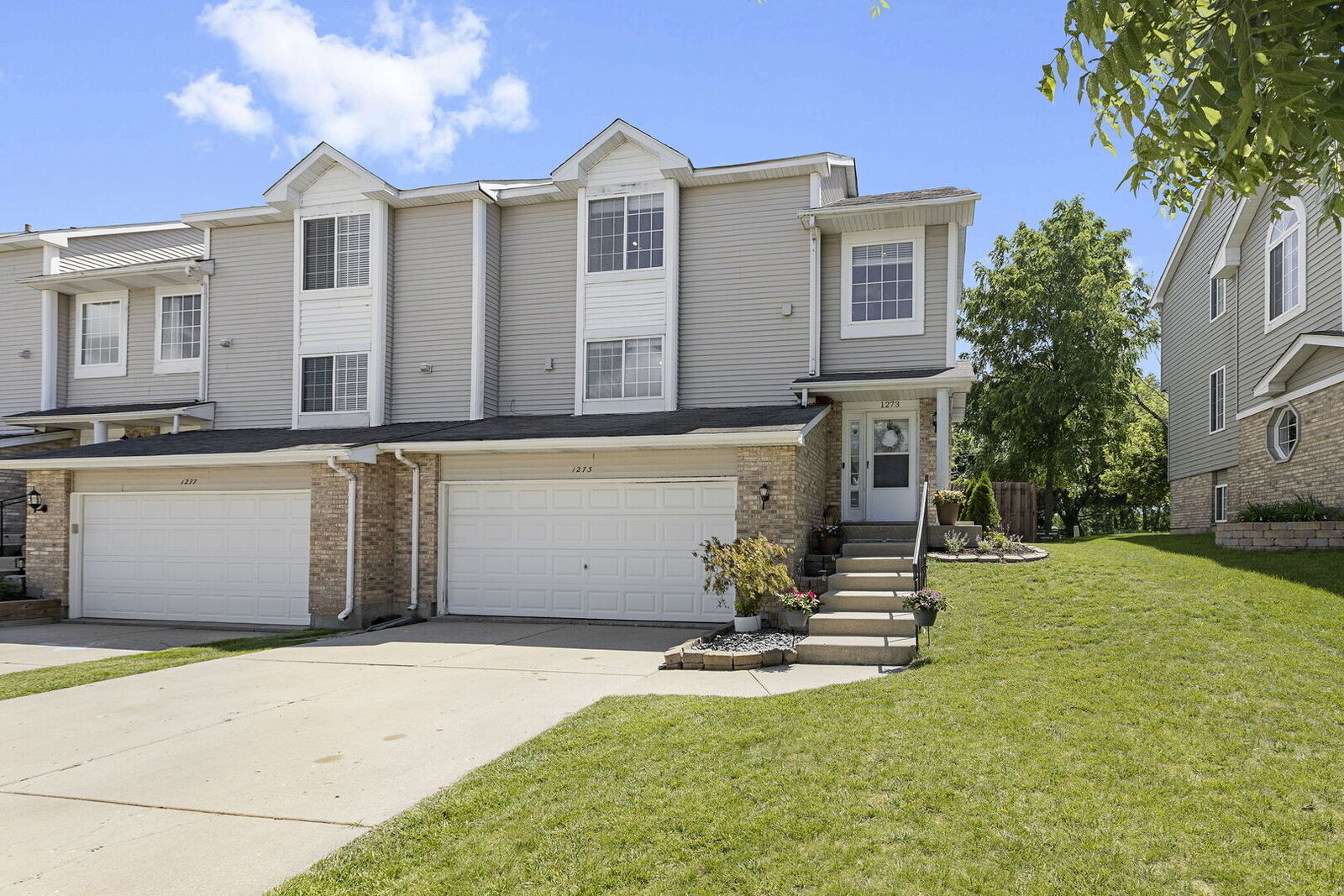 Property Photo:  1273 Karyn Lane  IL 60030 