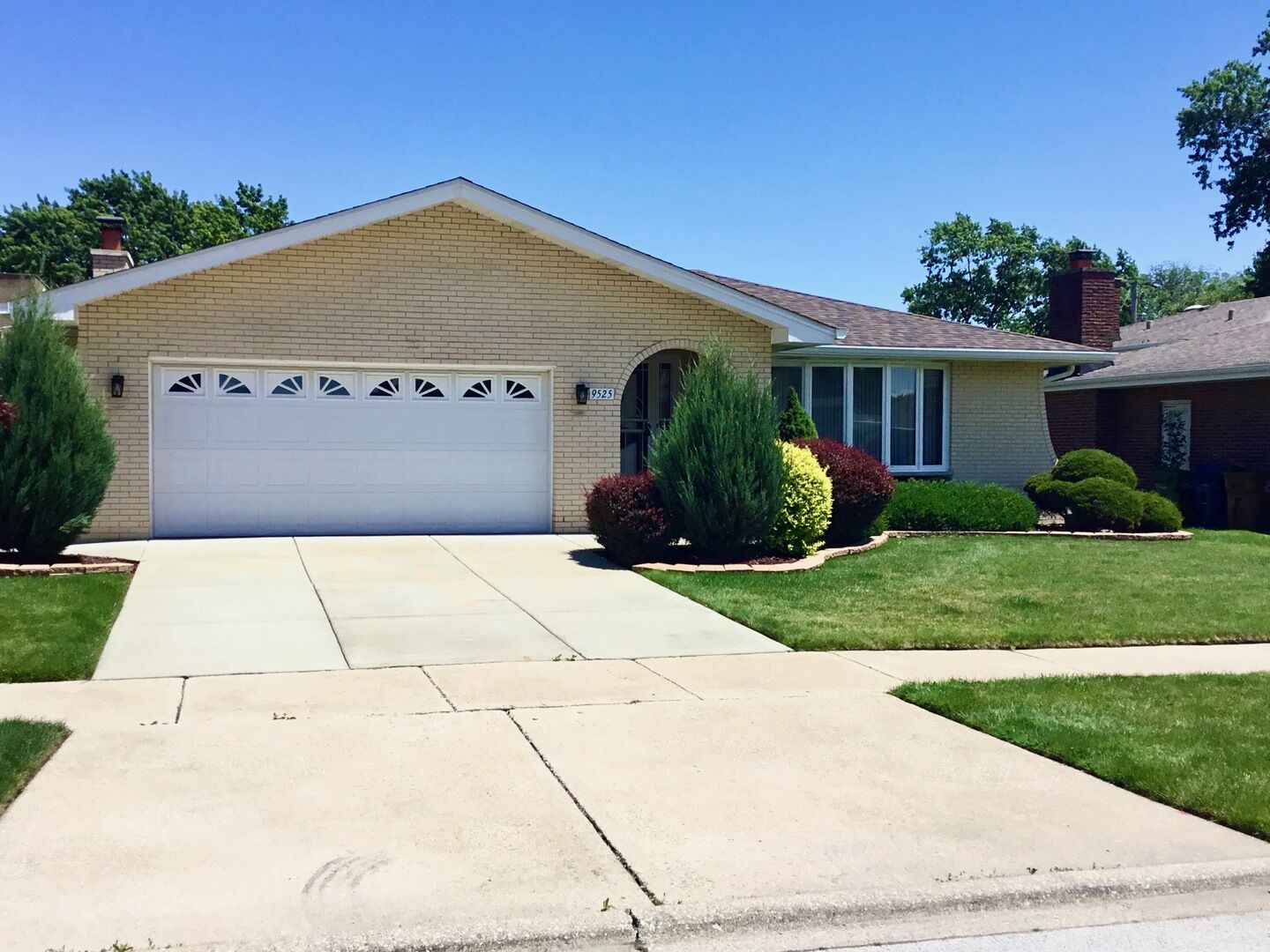 Property Photo:  9525 S Kolin Avenue  IL 60453 