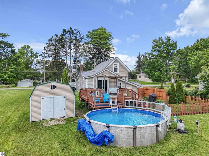 Property Photo:  446 Whaley Street  MI 49601 