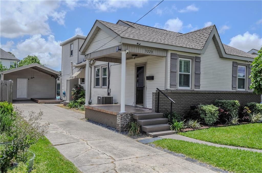 Property Photo:  3220 48th Street  LA 70001 