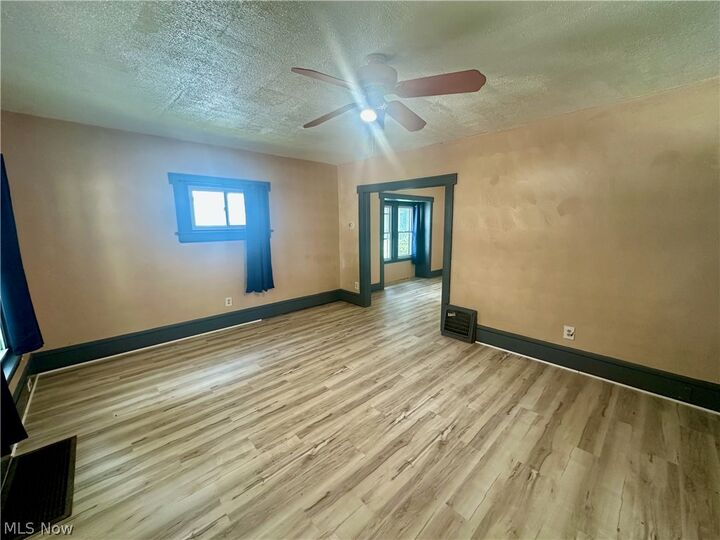 Property Photo:  280 Lake Street  OH 44301 
