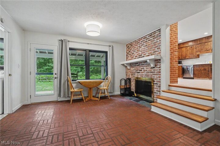 Property Photo:  379 Nob Hill Drive  OH 44303 