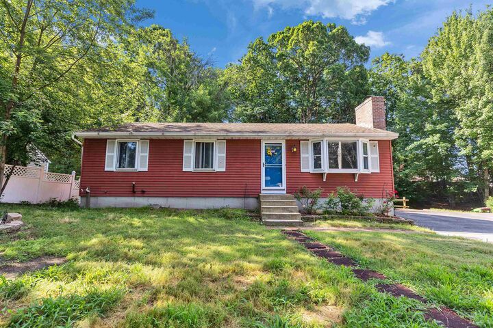 Property Photo:  34 Caye Lane  NH 03103 