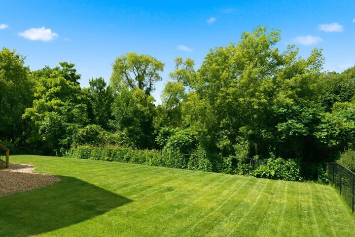 Property Photo:  2580 Acorn Run  MN 55386 