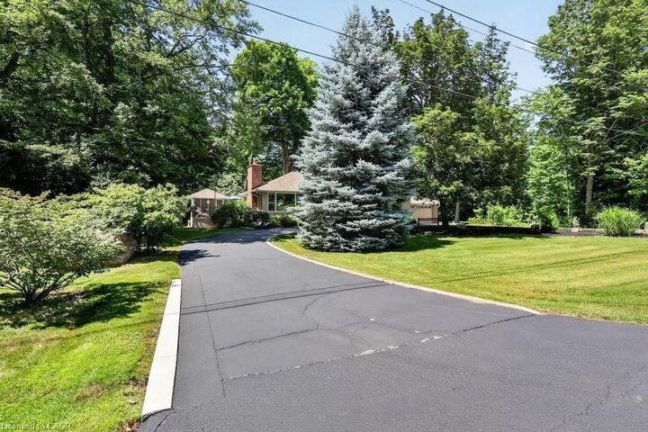 Property Photo: 403 Donald Campbell Avenue ON L9T 1C1