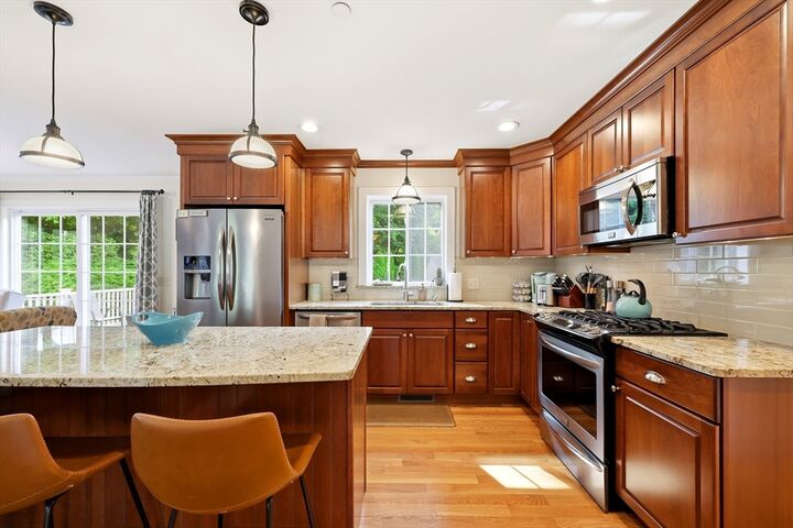 Property Photo:  4 N Hills Ln  MA 01095 