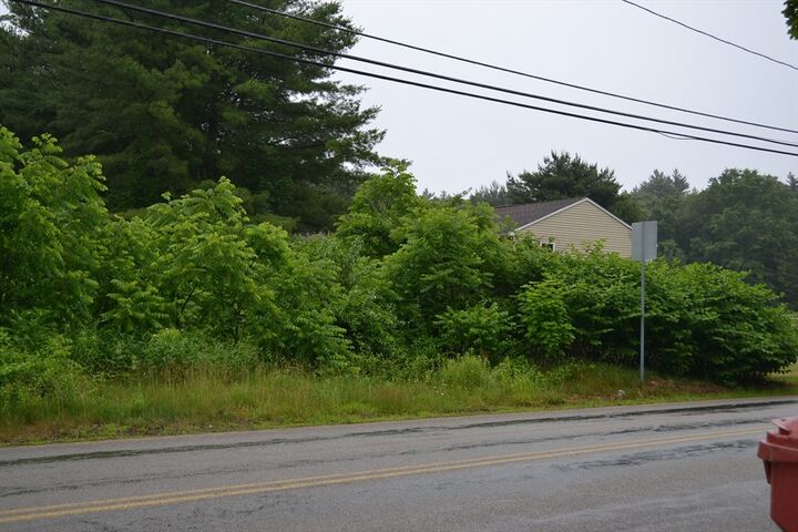 Property Photo:  32 Quaboag St  MA 01506 