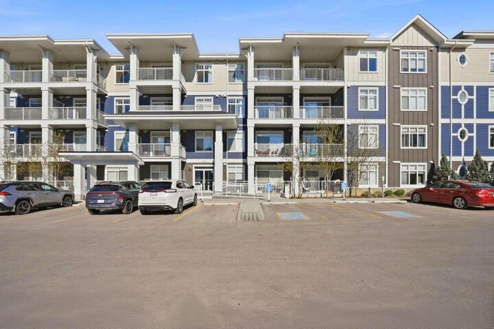 Property Photo:  400 Auburn Meadows Common SE 213  AB T3M 3K7 