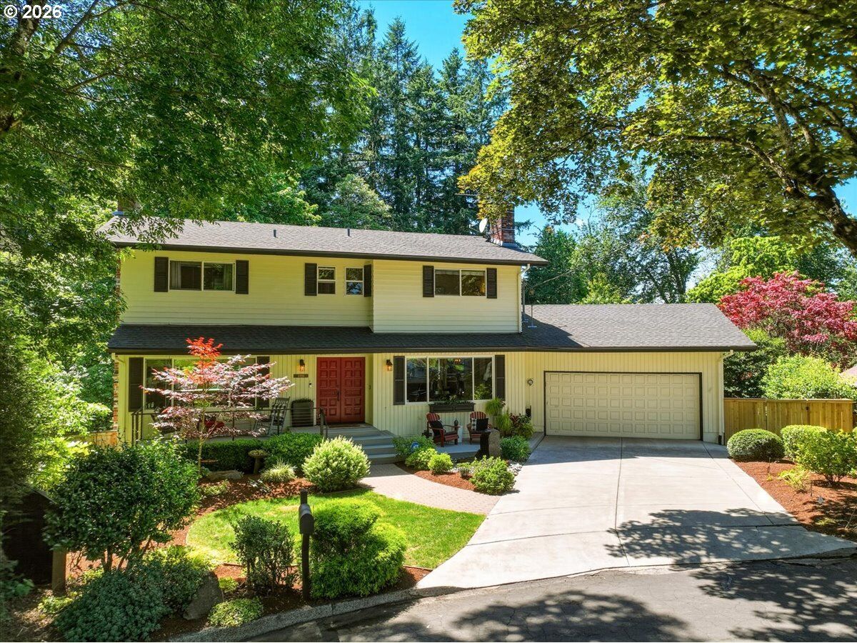 Property Photo:  10906 NE 8th Ave  WA 98685 