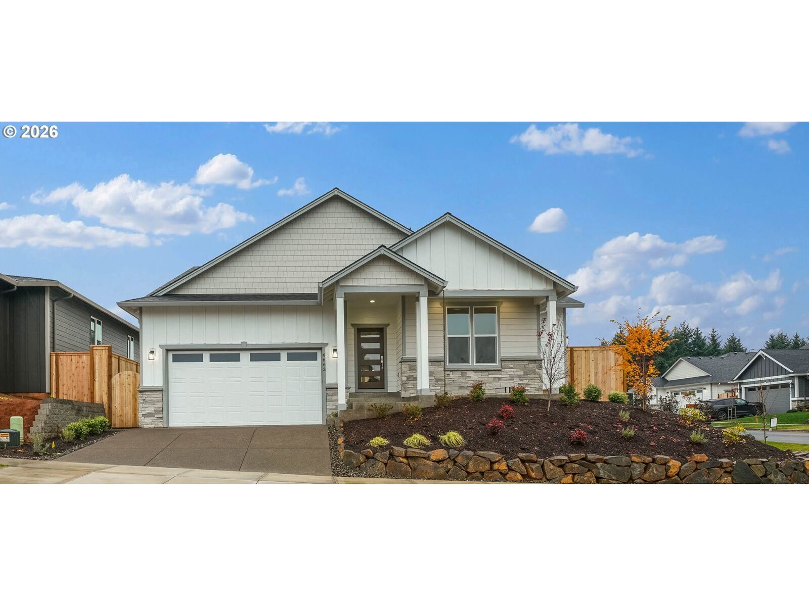 Property Photo: 755 Emily Grace Ct SE OR 97306
