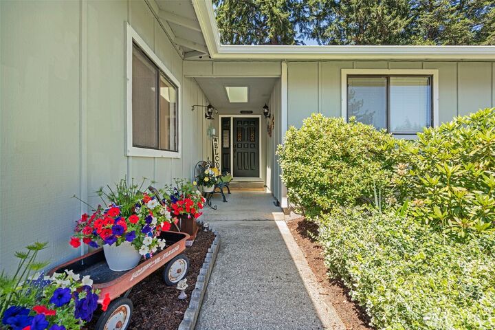 Property Photo: 9138 Skokomish Way NE WA 98516