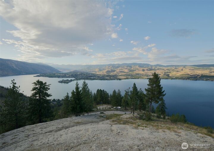 Property Photo: 0 S Lakeshore Rd WA 98816