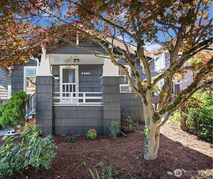 Property Photo: 5330 9th Avenue NE WA 98105