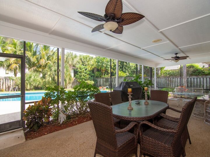 Property Photo:  256 Egret Lane  FL 32963 