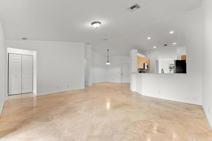 Property Photo:  1650 Orion Lane  FL 33327 