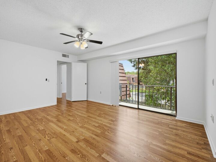 Property Photo:  2213 22nd Lane  FL 33418 