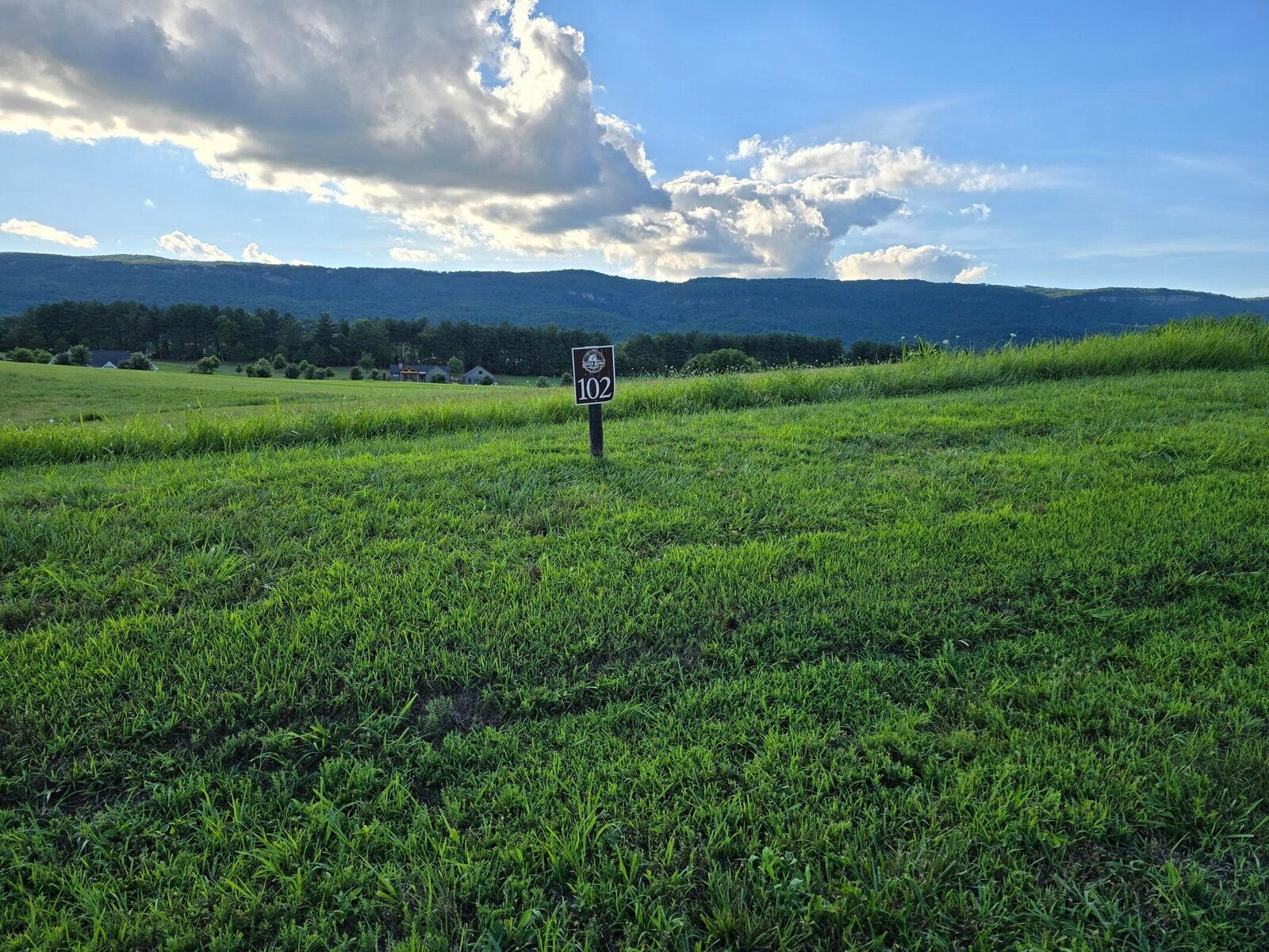 Property Photo: 102 Pinnacle Point Lane TN 37327