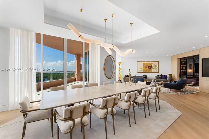 Property Photo: 60 Edgewater Dr Ts-D FL 33133