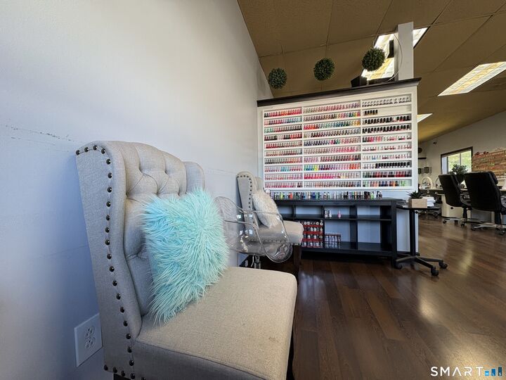 Property Photo:  127 Middletown Avenue  CT 06473 