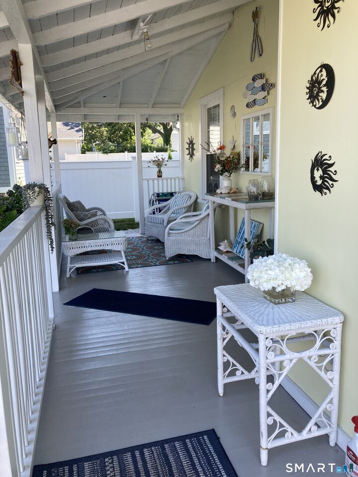 Property Photo:  13 Sound View Heights  CT 06405 