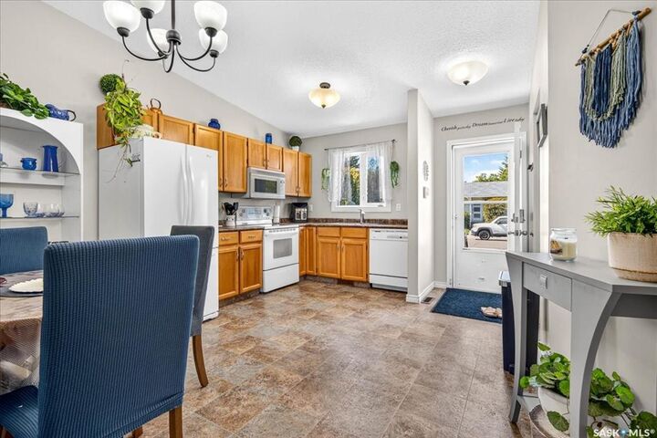 Property Photo: 2732 Shooter Drive E SK S4V 0Y7