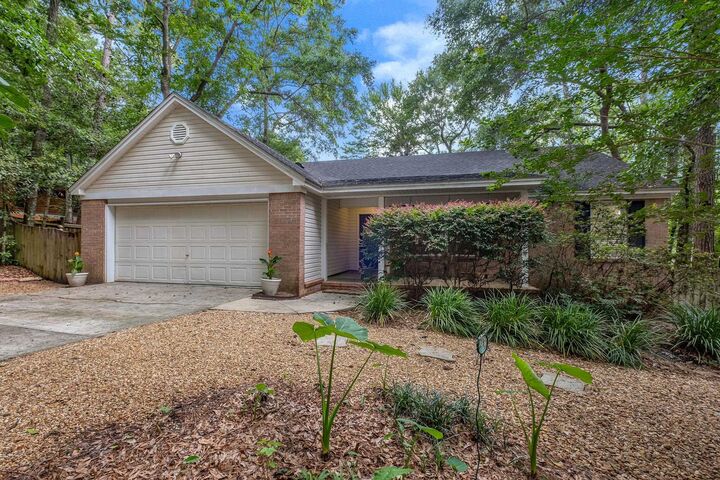 Property Photo: 8381 Hunters Ridge Trail FL 32312