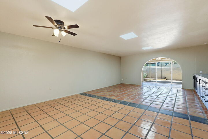 Property Photo:  783 W Placita Nueva  AZ 85614 