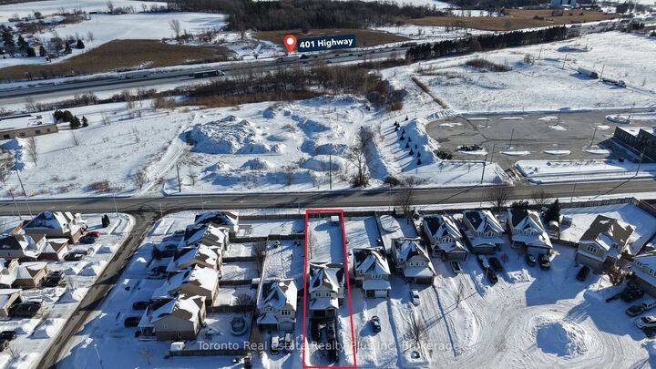 Property Photo:  16 Talon Drive  ON N4V 0A5 