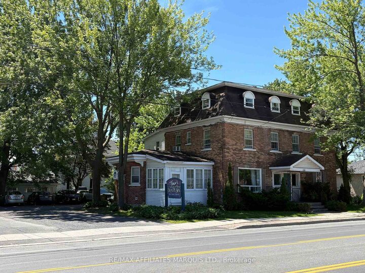 Property Photo:  228 Second Street W  ON K6H 1G7 