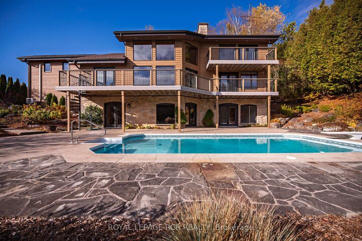 674189 Hurontario Street — photo 1