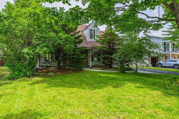 Property Photo: 3319 Kodiak Street ON K1V 7S7
