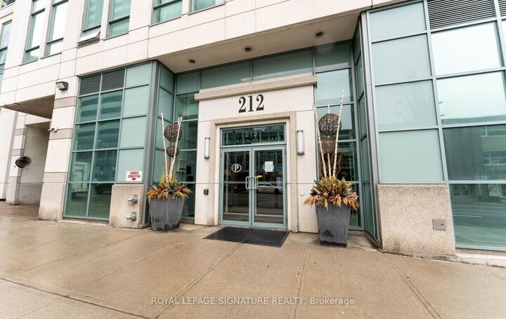 212 Eglinton Avenue E 1411 — photo 1