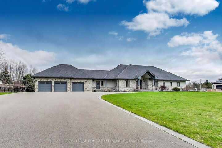 67 Grayfield Drive — photo 1