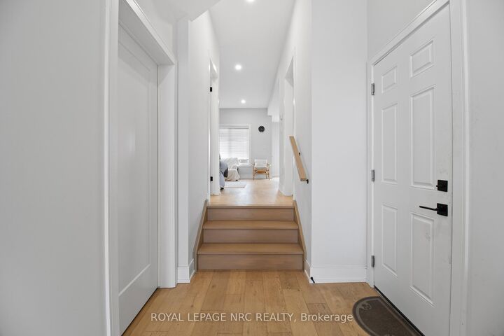 Property Photo: 7384 Splendour Drive ON L2H 3V8