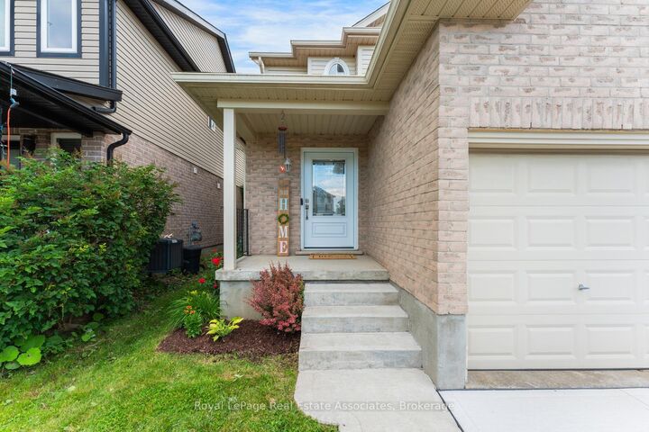 Property Photo:  1361 Old Zeller Drive  ON N2A 0C6 