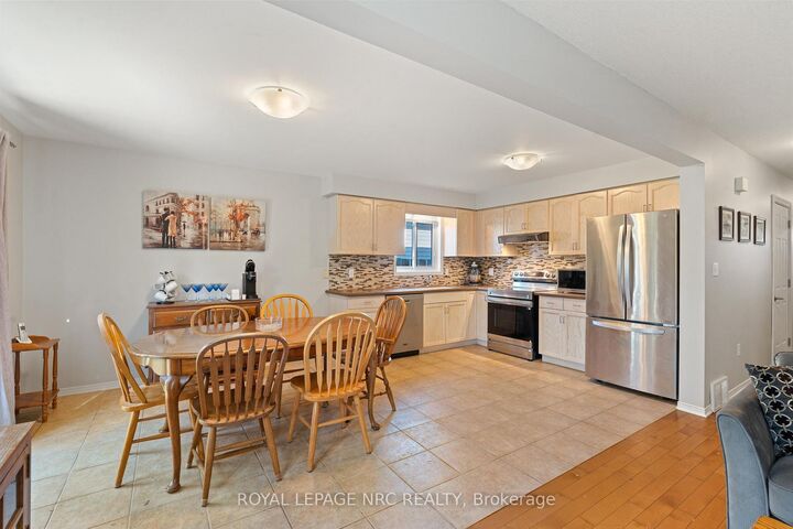 Property Photo: 7722 Yvette Crescent ON L2H 3B6
