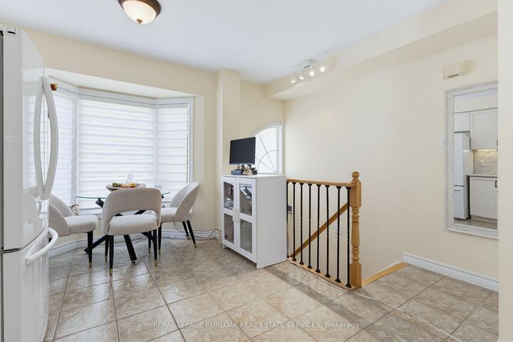 Property Photo:  3480 Upper Middle Road 110  ON L7M 4R9 