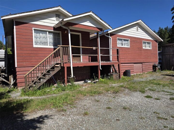 62 Kinman Ave — photo 1